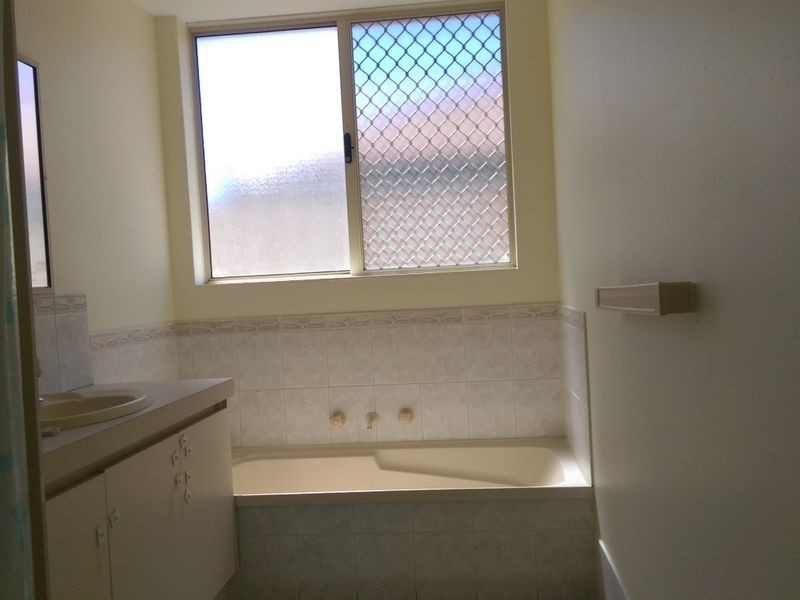 12 Erebus Court, Alexander Heights WA 6064