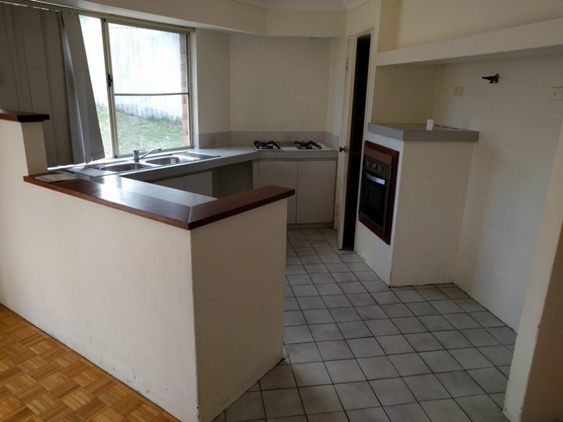 24 Knaphill Heights, Mirrabooka WA 6061