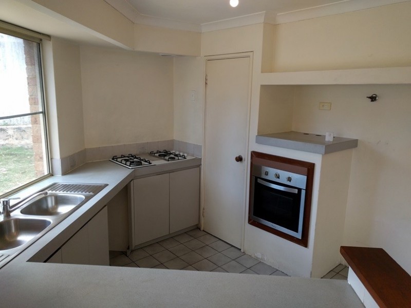 24 Knaphill Heights, Mirrabooka WA 6061