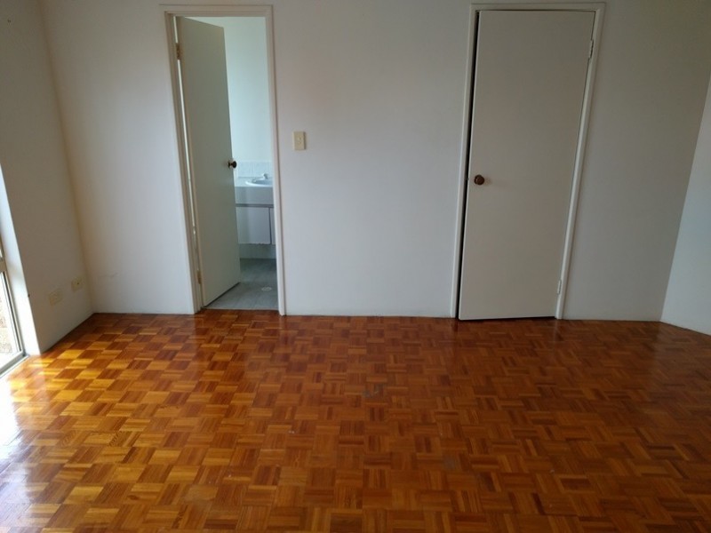 24 Knaphill Heights, Mirrabooka WA 6061