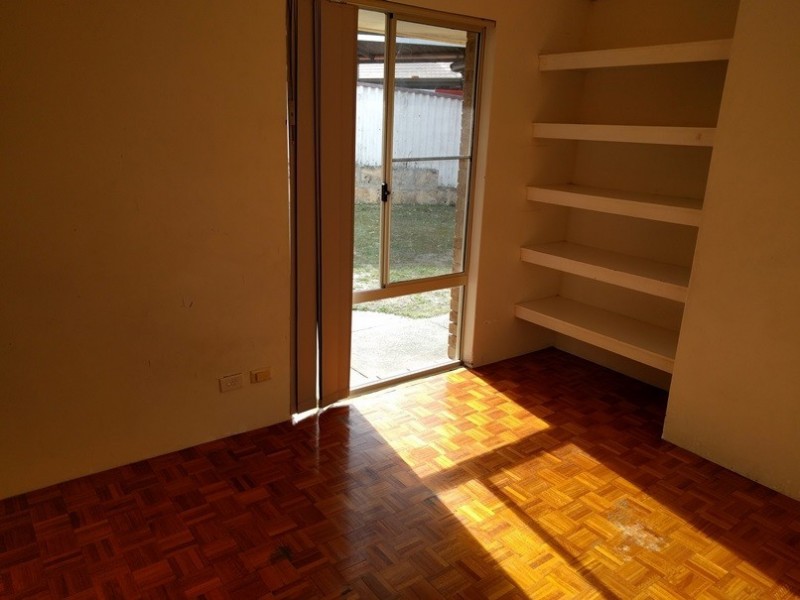 24 Knaphill Heights, Mirrabooka WA 6061