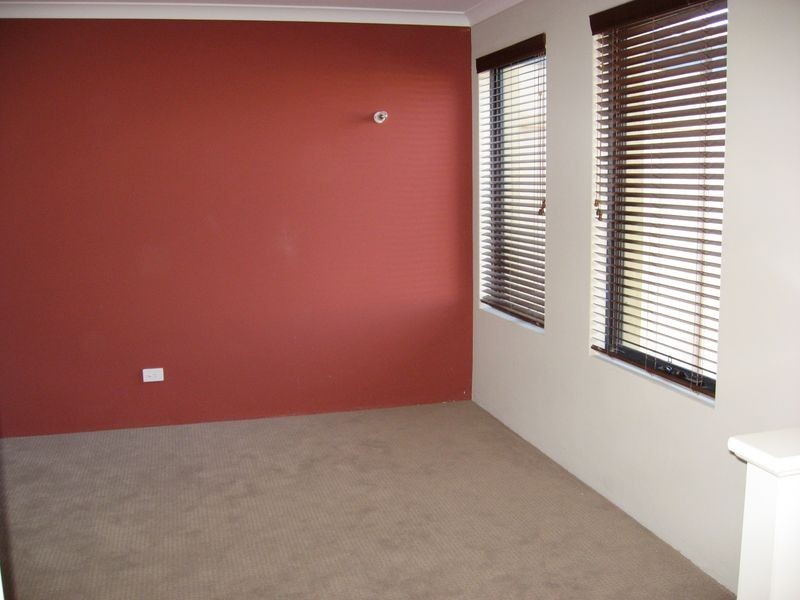 26 Trent Bridge Avenue, Madeley WA 6065