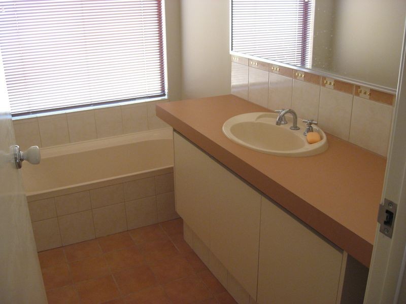 26 Trent Bridge Avenue, Madeley WA 6065