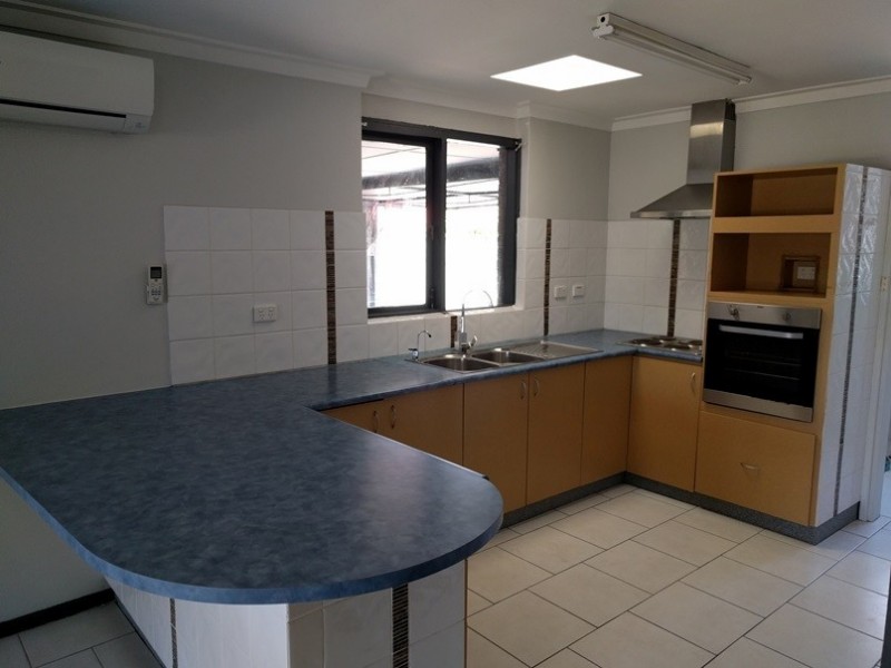 5 Dallas Crescent, Wanneroo WA 6065