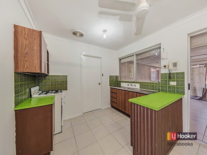 98 Marangaroo Dr, Girrawheen WA 6064
