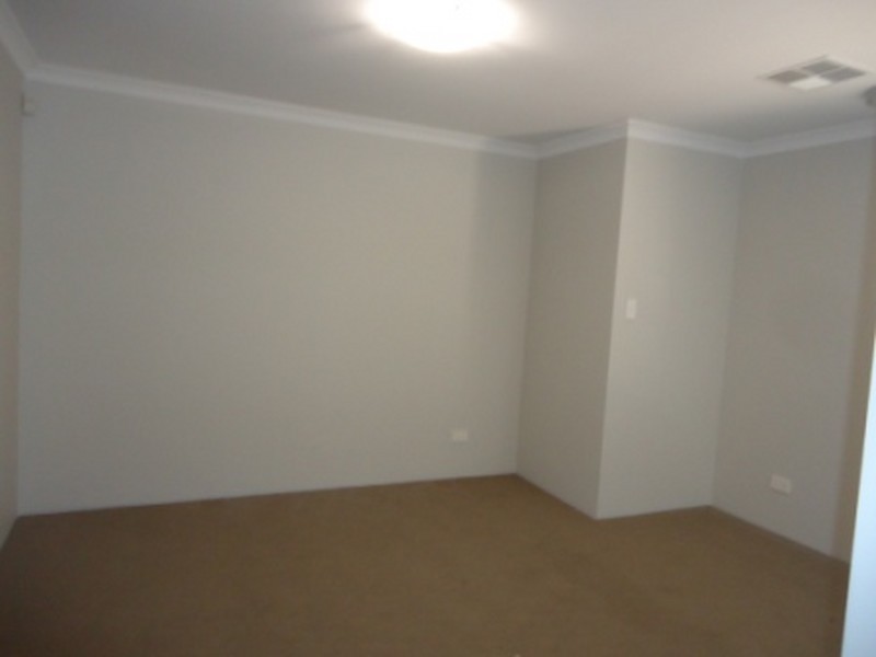 4A Gibb Crescent, Westminster WA 6061