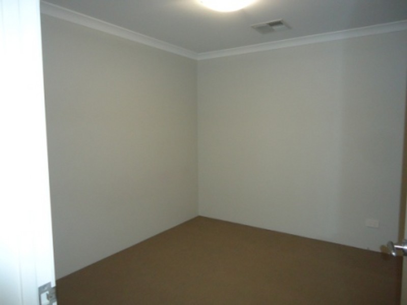 4A Gibb Crescent, Westminster WA 6061