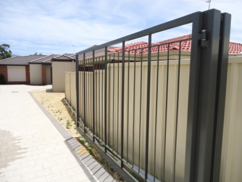 4A Gibb Crescent, Westminster WA 6061