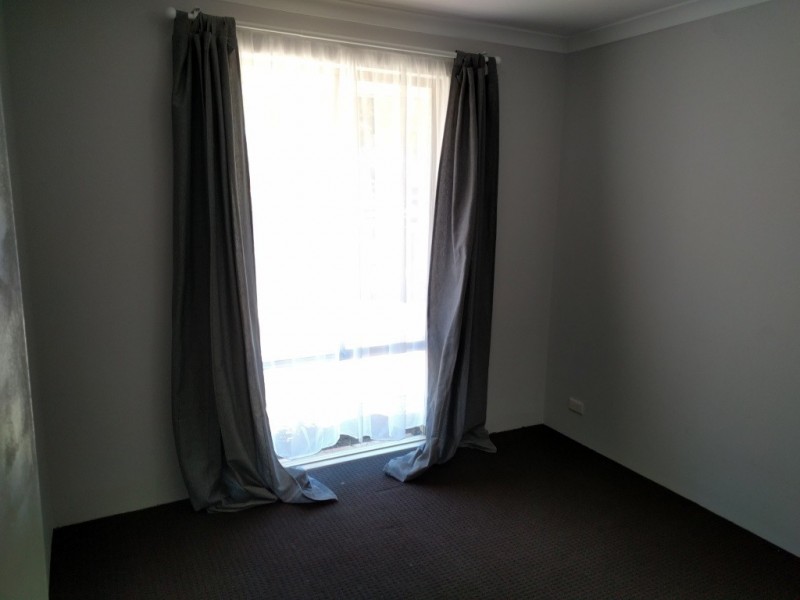 8 Hummingbird Gardens, Ballajura WA 6066