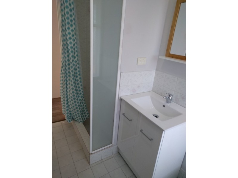 8 Hummingbird Gardens, Ballajura WA 6066