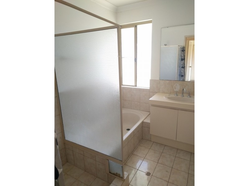 17B Sarre Place, Marangaroo WA 6064