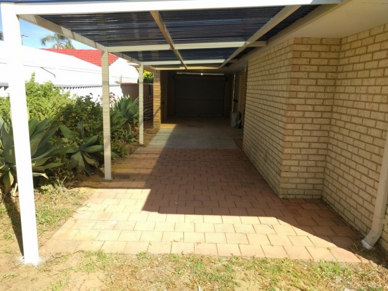 17B Sarre Place, Marangaroo WA 6064