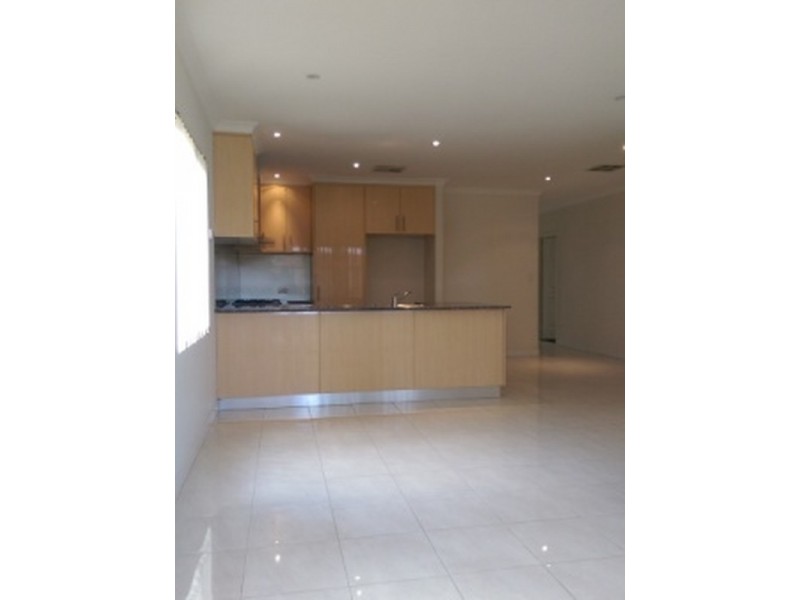 3B Findon Crescent, Westminster WA 6061