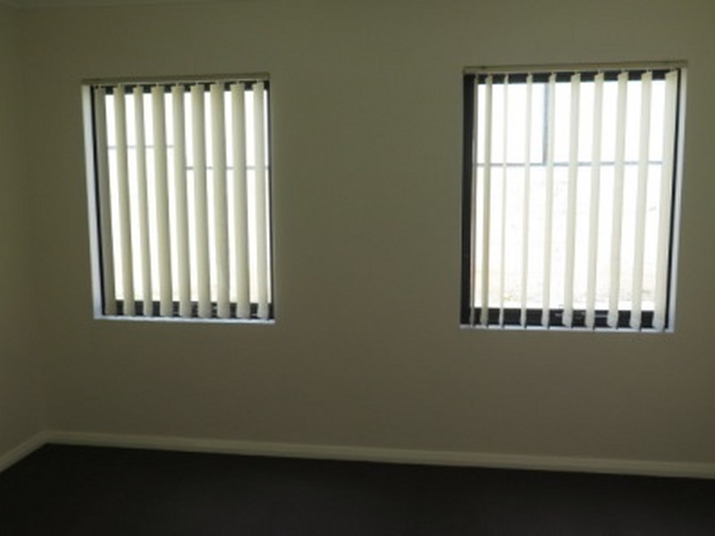 3B Findon Crescent, Westminster WA 6061