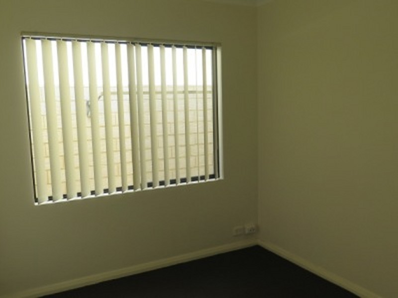 3B Findon Crescent, Westminster WA 6061