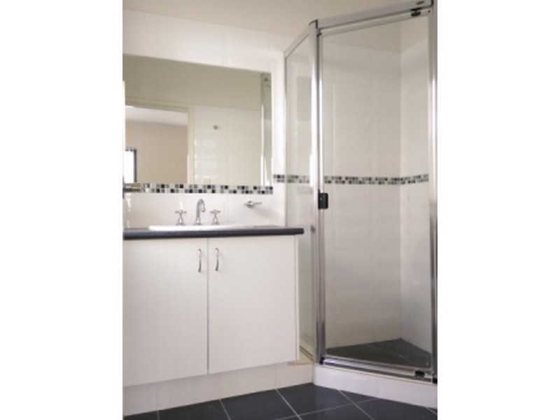 3B Findon Crescent, Westminster WA 6061