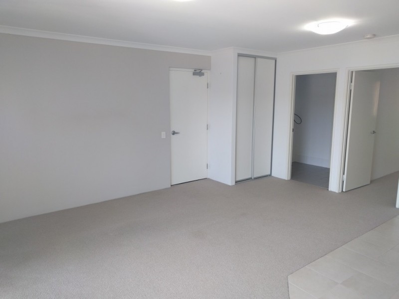 12/4 Ashbury Crescent, Mirrabooka WA 6061