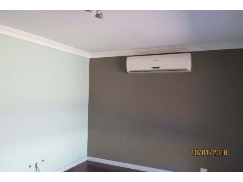 35 Girrawheen Avenue, Girrawheen WA 6064