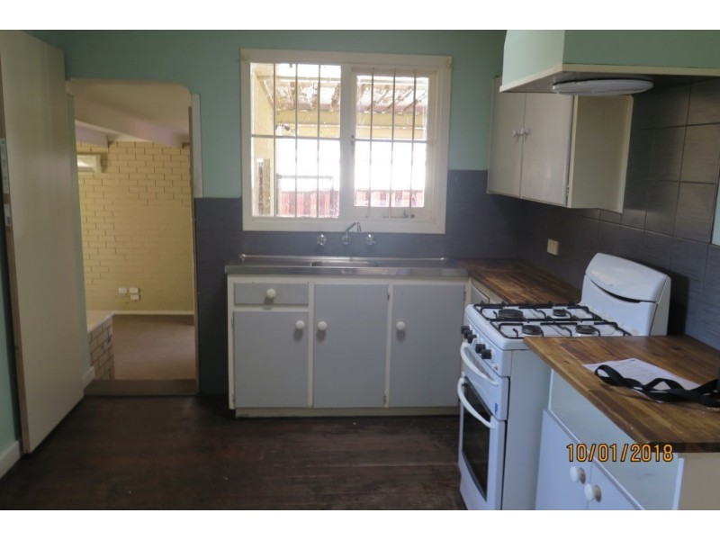 35 Girrawheen Avenue, Girrawheen WA 6064