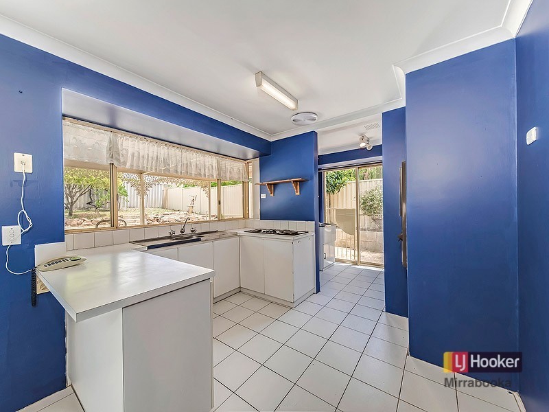 2 Pagoda Gardens, Mirrabooka WA 6061