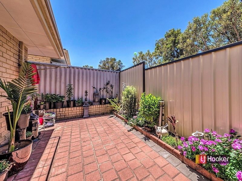 8/104 Waddington Cr, Koondoola WA 6064