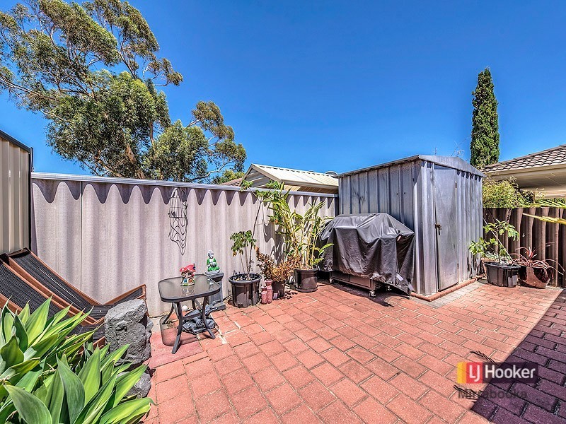 8/104 Waddington Cr, Koondoola WA 6064