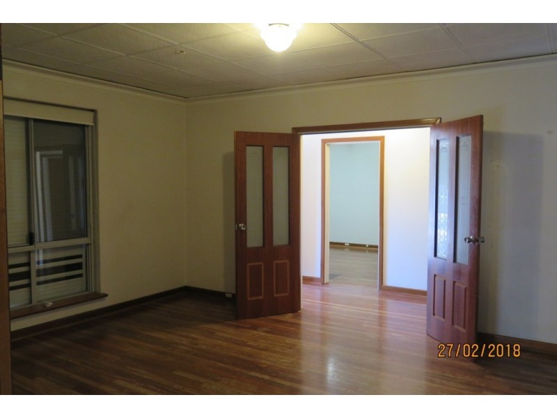 11 Hepburn Way, Balga WA 6061