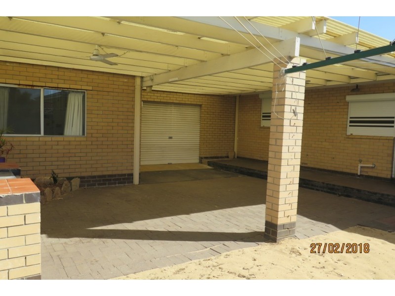 11 Hepburn Way, Balga WA 6061
