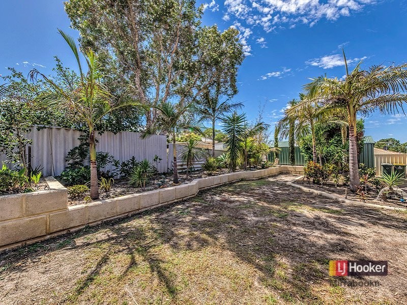 41 Augustus Way, Marangaroo WA 6064