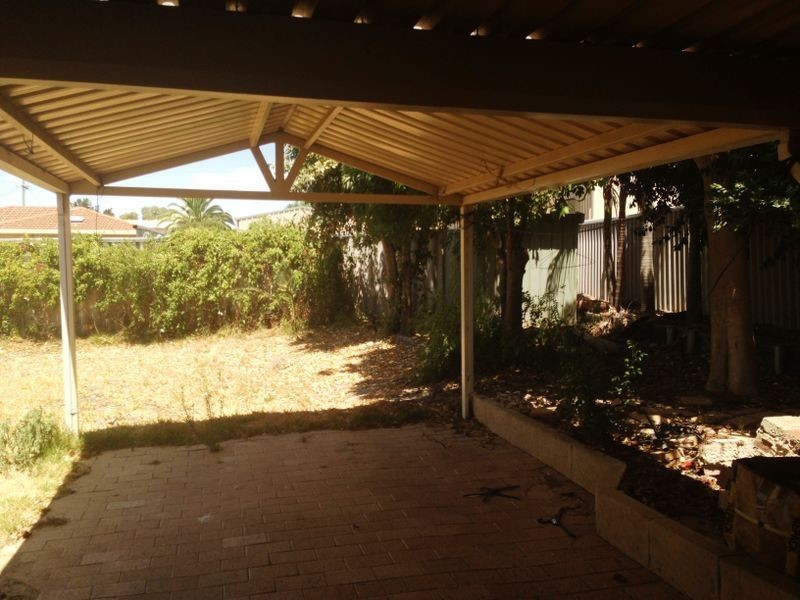 4 Vallack Grove, Mirrabooka WA 6061