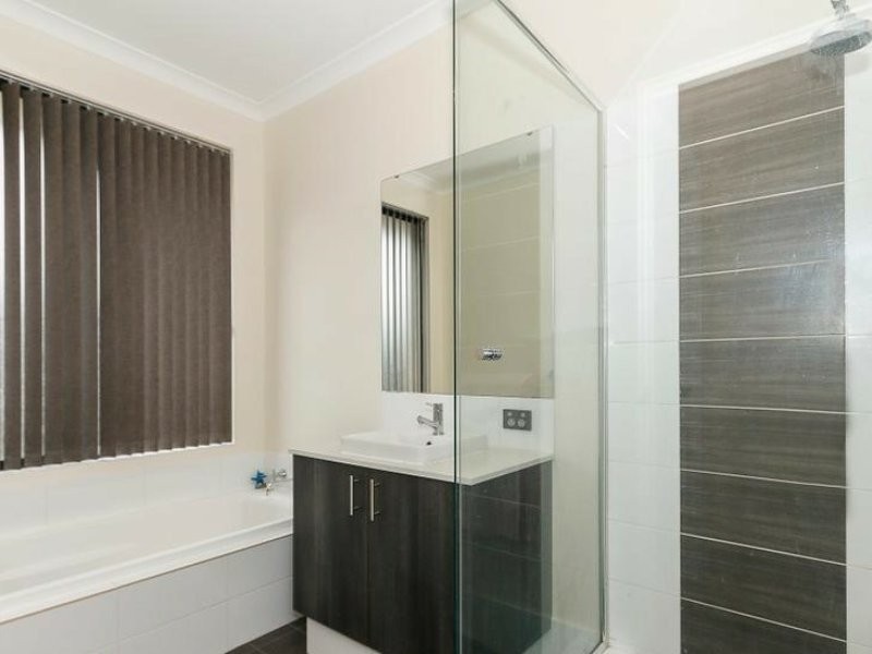 2 Limetta Grove, Landsdale WA 6065