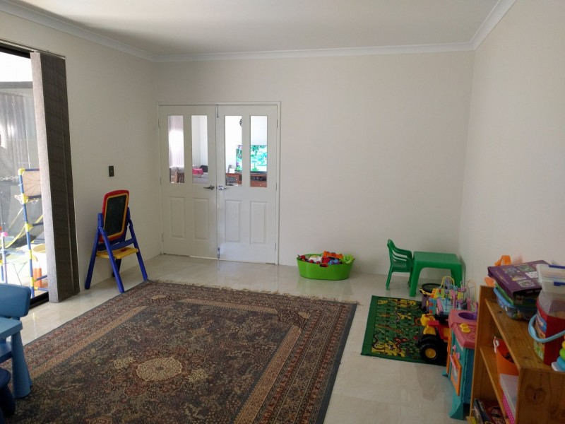 2 Limetta Grove, Landsdale WA 6065