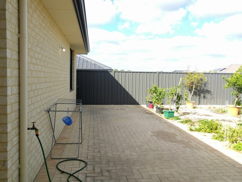 2 Limetta Grove, Landsdale WA 6065