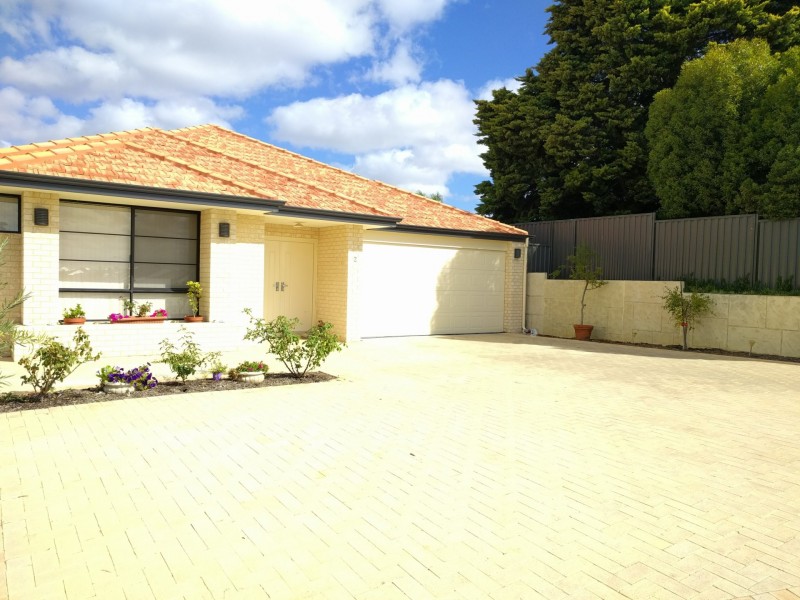 2 Limetta Grove, Landsdale WA 6065