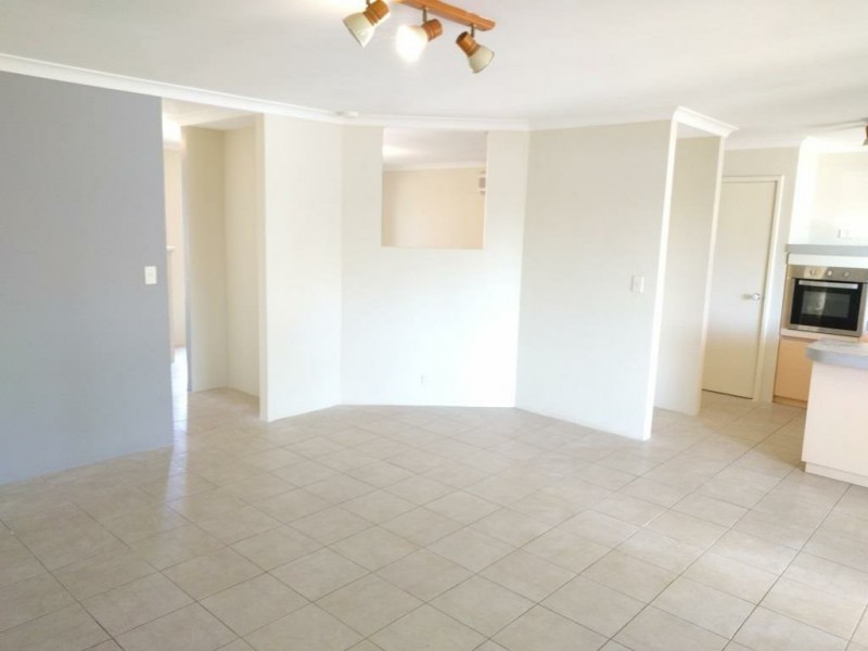 11 Crabtree Street, Alexander Heights WA 6064