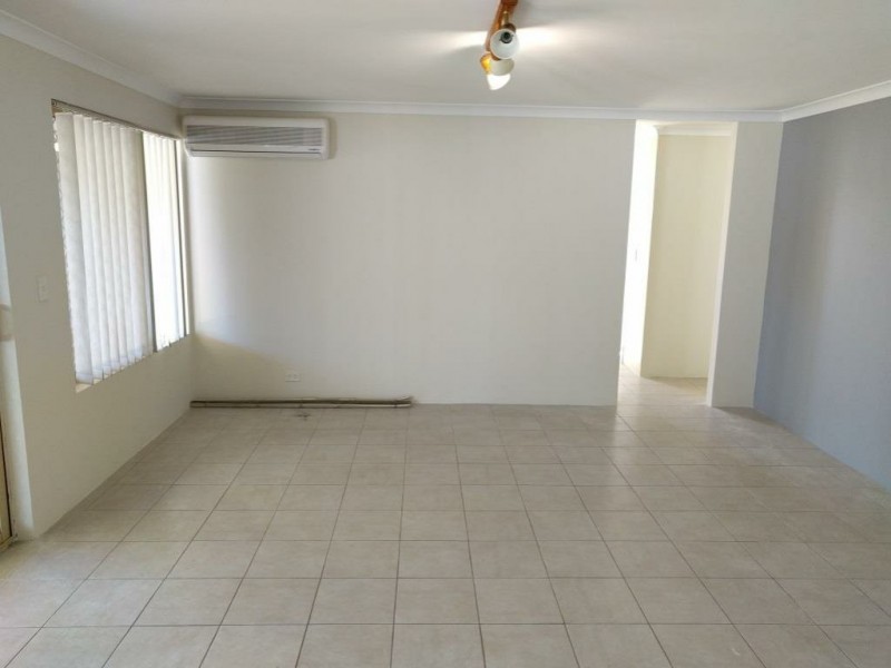 11 Crabtree Street, Alexander Heights WA 6064