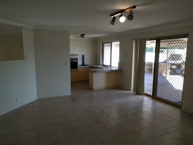 11 Crabtree Street, Alexander Heights WA 6064