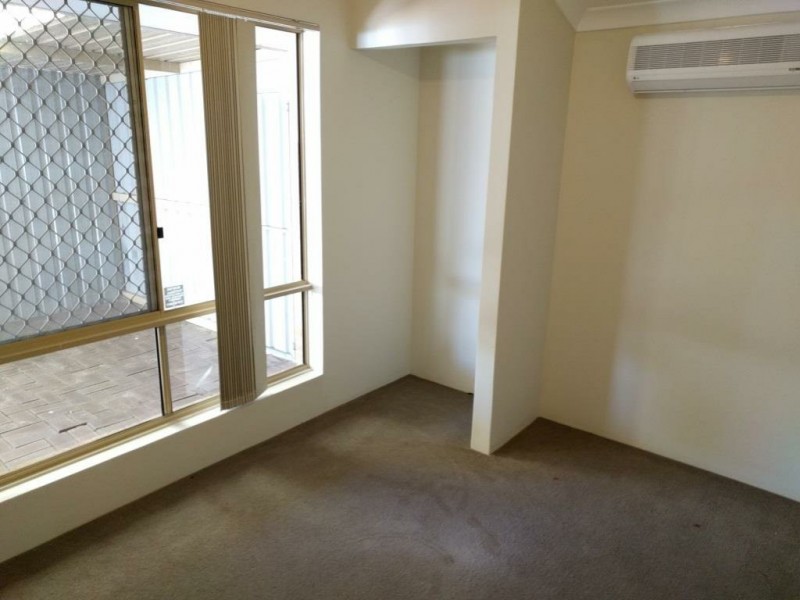 11 Crabtree Street, Alexander Heights WA 6064