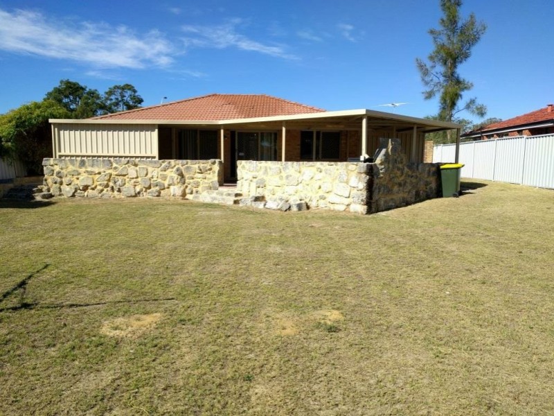 11 Crabtree Street, Alexander Heights WA 6064