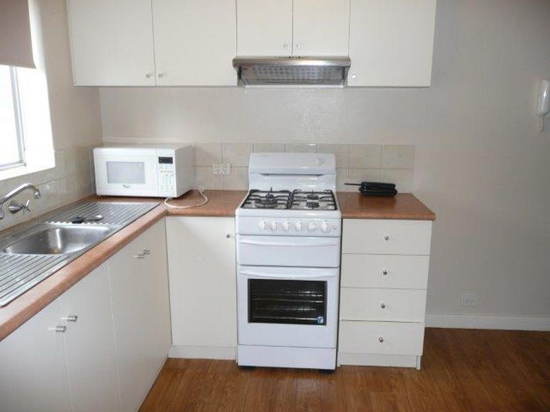 6/6 Seaton Place, Girrawheen WA 6064