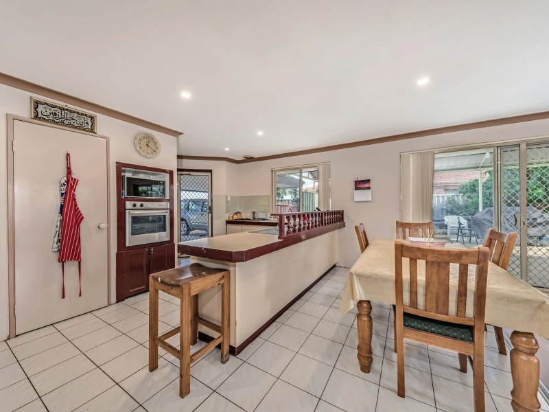 5 Etna Rise, Alexander Heights WA 6064