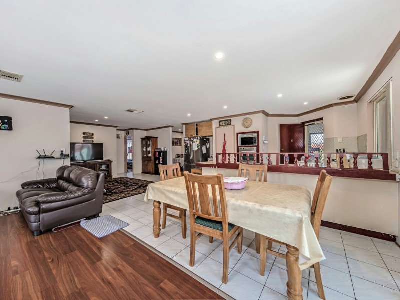 5 Etna Rise, Alexander Heights WA 6064