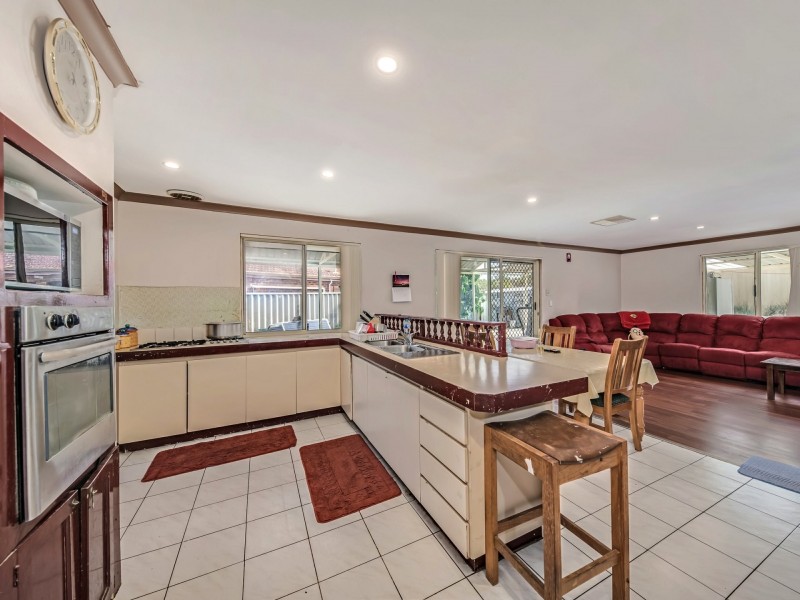 5 Etna Rise, Alexander Heights WA 6064