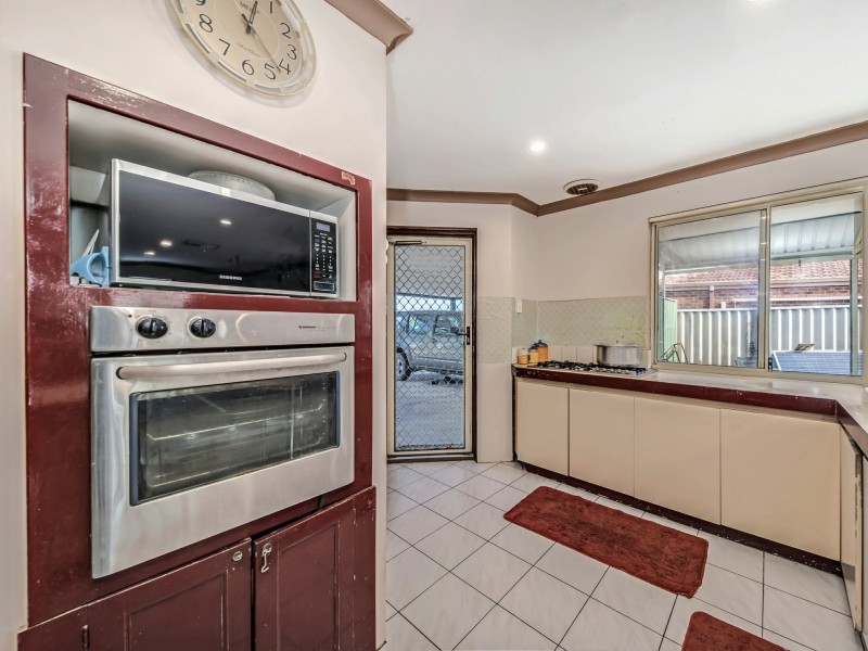 5 Etna Rise, Alexander Heights WA 6064