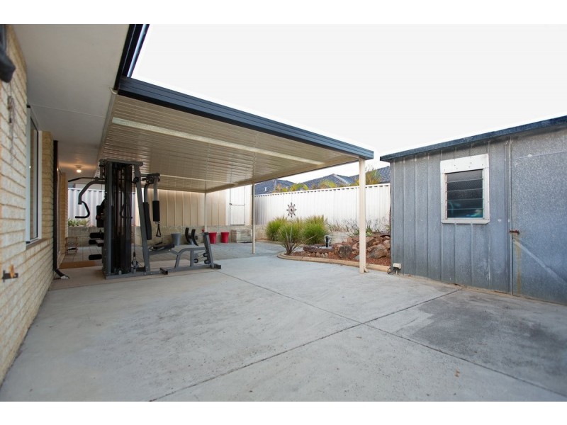 10 Benia Rise, Alexander Heights WA 6064
