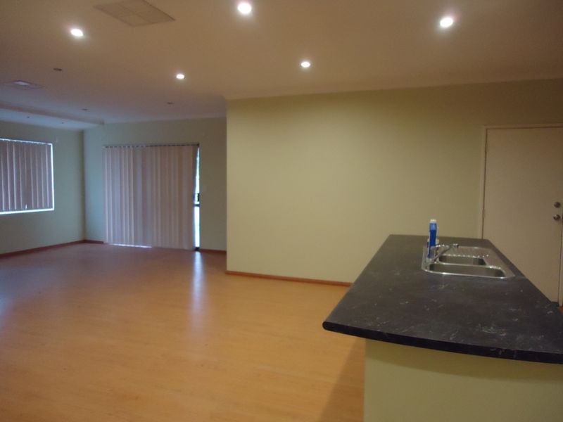 49a Redcliffe Avenue, Balga WA 6061