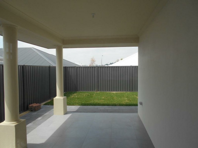 9 Babylon Bend, Landsdale WA 6065