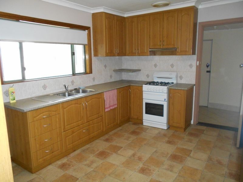 3 Keeley Way, Girrawheen WA 6064
