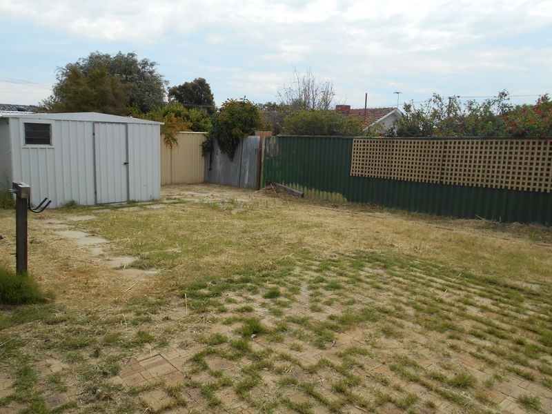 3 Keeley Way, Girrawheen WA 6064