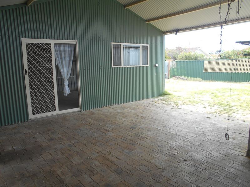 3 Keeley Way, Girrawheen WA 6064